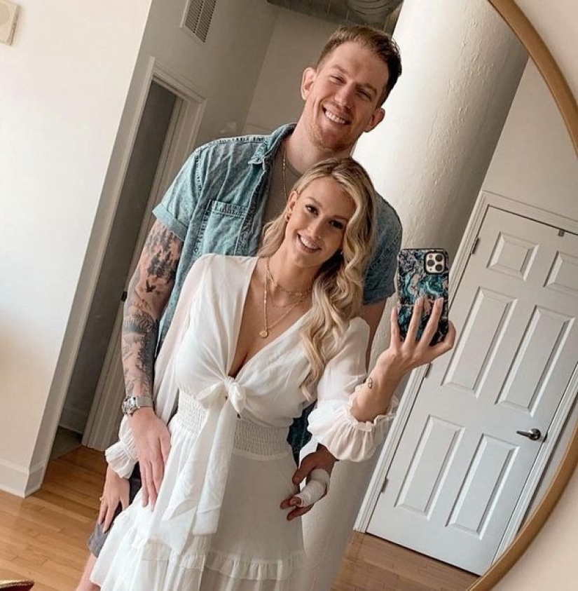 The "Giant" was transferred to first class because he did not fit into a standard seat on the plane The "Giant" was transferred to first class because he did not fit into a standard seat on the plane