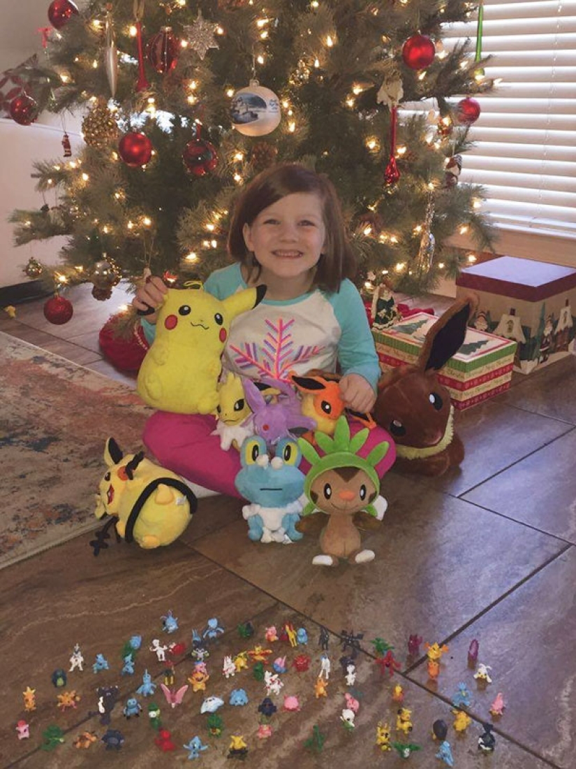 The girl bought herself gifts on Amazon, using the fingerprint of a sleeping mom