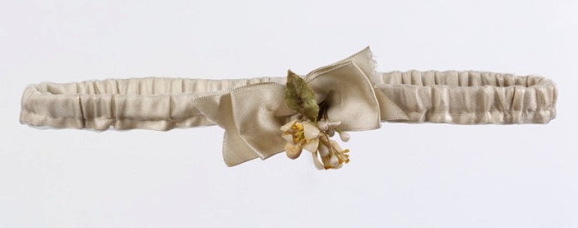 The history of garters, the most exciting accessory of the ladies' wardrobe