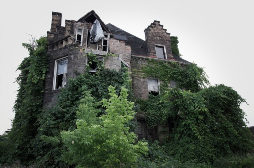 The history of real haunted houses