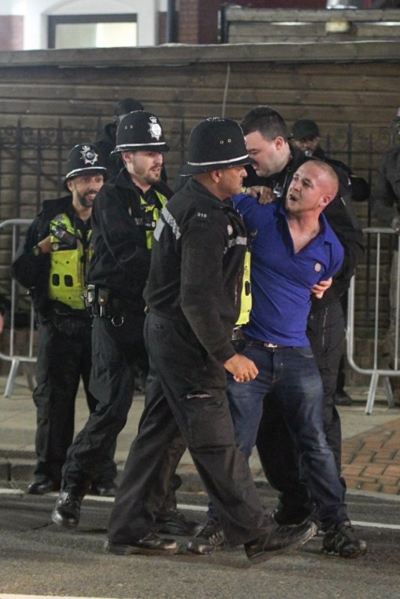 The holiday was a success: the British, battered by parties, come to their senses after a stormy fun over the Easter weekend