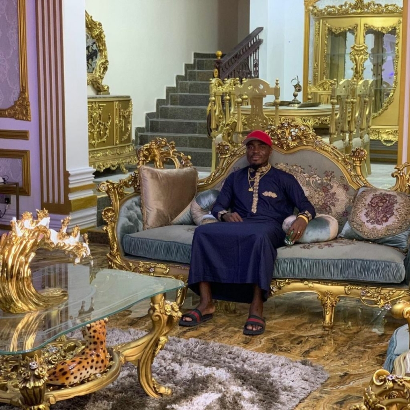 The house that Emenike built: photos of the chorus of the former Spartak football player appeared on the web