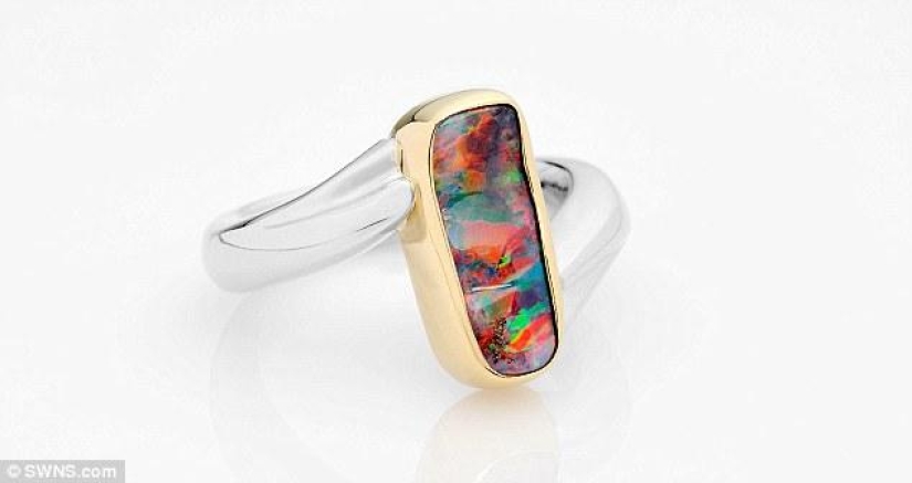 The jeweler without fingers