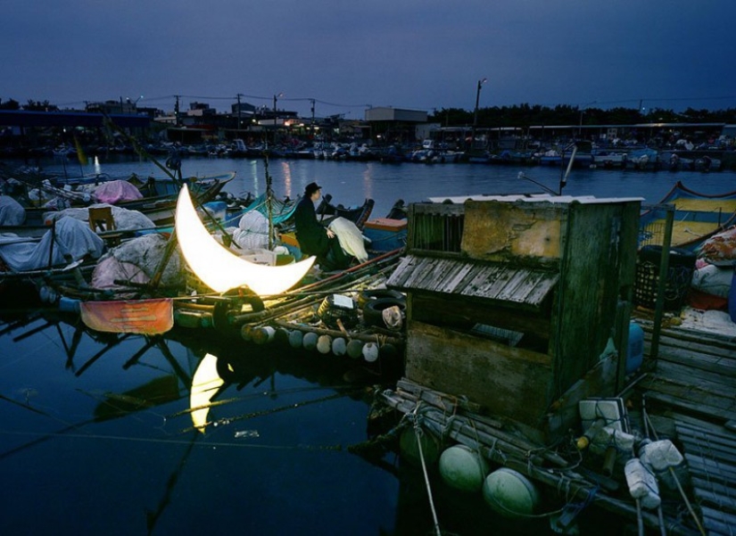 The journey of a Russian and his Private moon around the world
