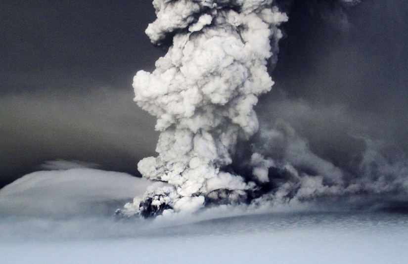 The largest volcanic eruptions in the XXI century