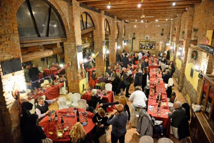 The mayor of an Italian village offers 2,000 euros to anyone who moves in with them The mayor of an Italian village offers 2,000 euros to anyone who moves in with them