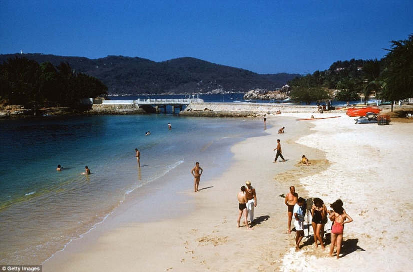 The Mexican Riviera of the 1950s, when Acapulco was not yet the fiefdom of drug dealers The Mexican Riviera of the 1950s, when Acapulco was not yet the fiefdom of drug dealers