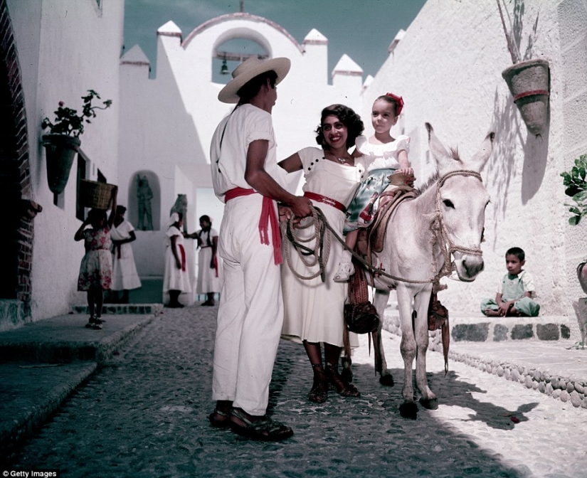 The Mexican Riviera of the 1950s, when Acapulco was not yet the fiefdom of drug dealers The Mexican Riviera of the 1950s, when Acapulco was not yet the fiefdom of drug dealers