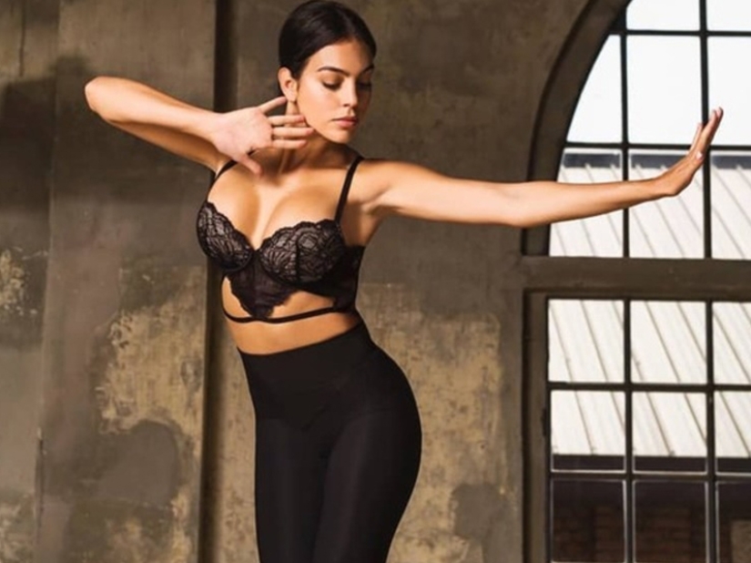 The most beautiful wives of football players: 20 photos The most beautiful wives of football players: 20 photos