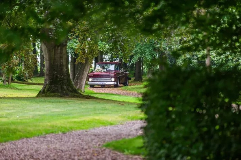 The most candid wedding photo shoot was done in Holland