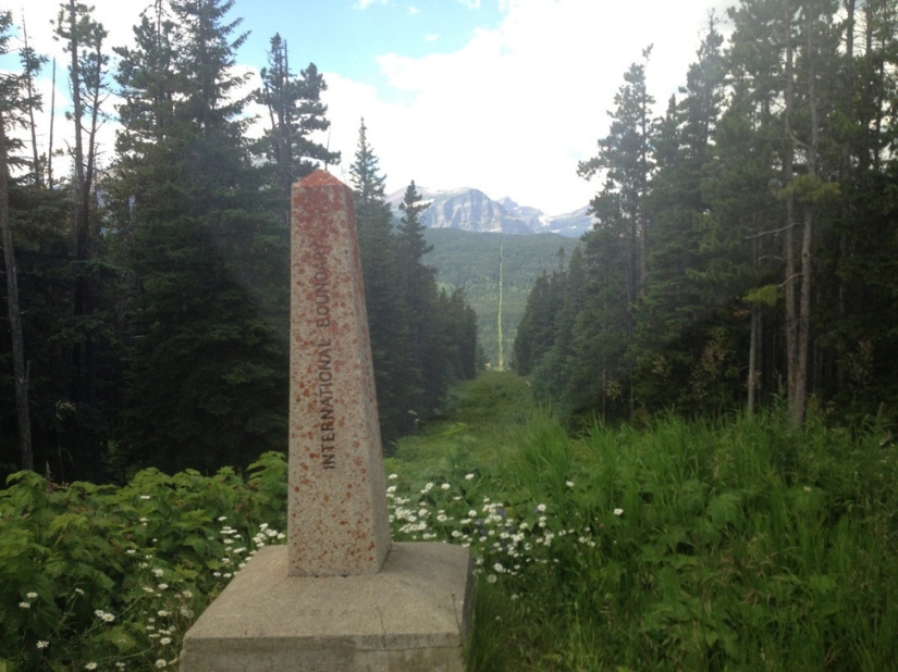 The most unusual borders that clearly demonstrate the policy of states The most unusual borders that clearly demonstrate the policy of states