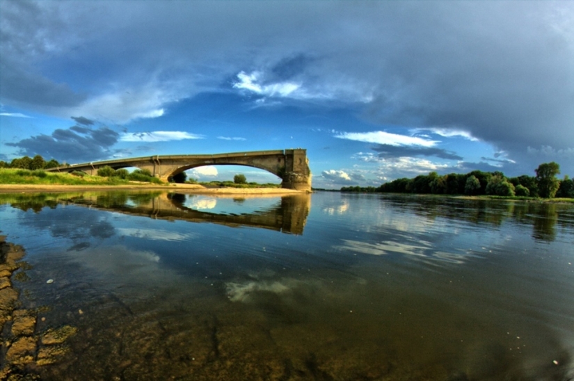 The most unusual borders that clearly demonstrate the policy of states The most unusual borders that clearly demonstrate the policy of states