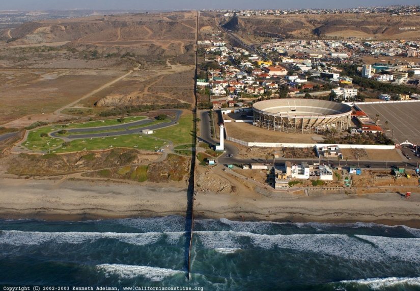 The most unusual borders that clearly demonstrate the policy of states The most unusual borders that clearly demonstrate the policy of states