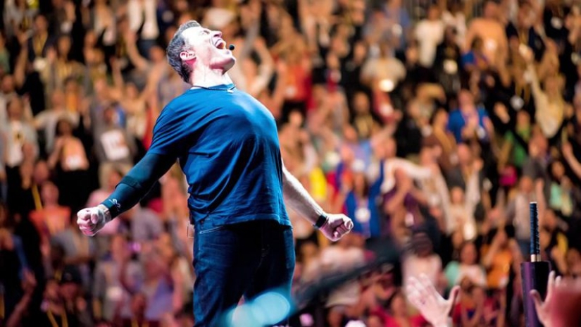 The nimble coach: Tony Robbins was accused of sexual harassment The nimble coach: Tony Robbins was accused of sexual harassment