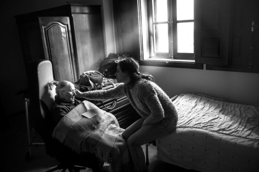 The photographer collected the stories of old people living all alone The photographer collected the stories of old people living all alone