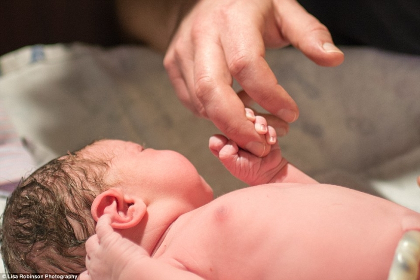 The photographer filmed her own childbirth