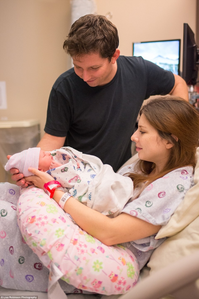 The photographer filmed her own childbirth