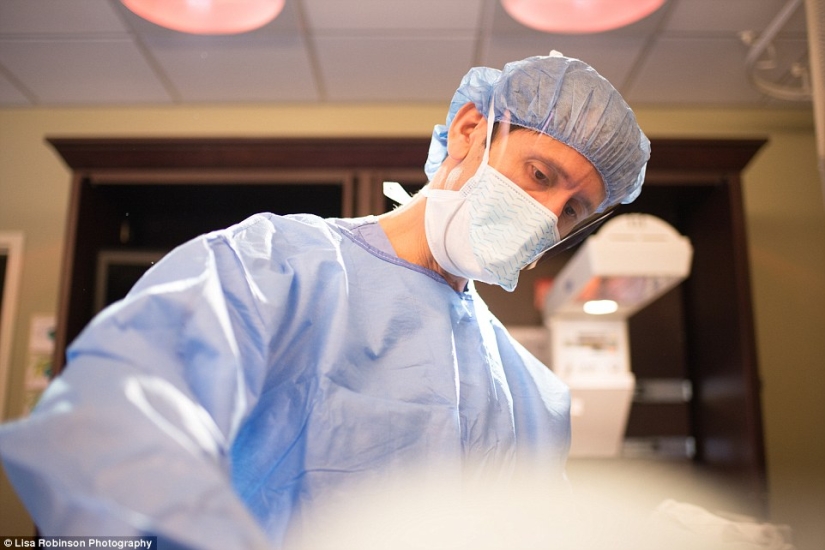 The photographer filmed her own childbirth