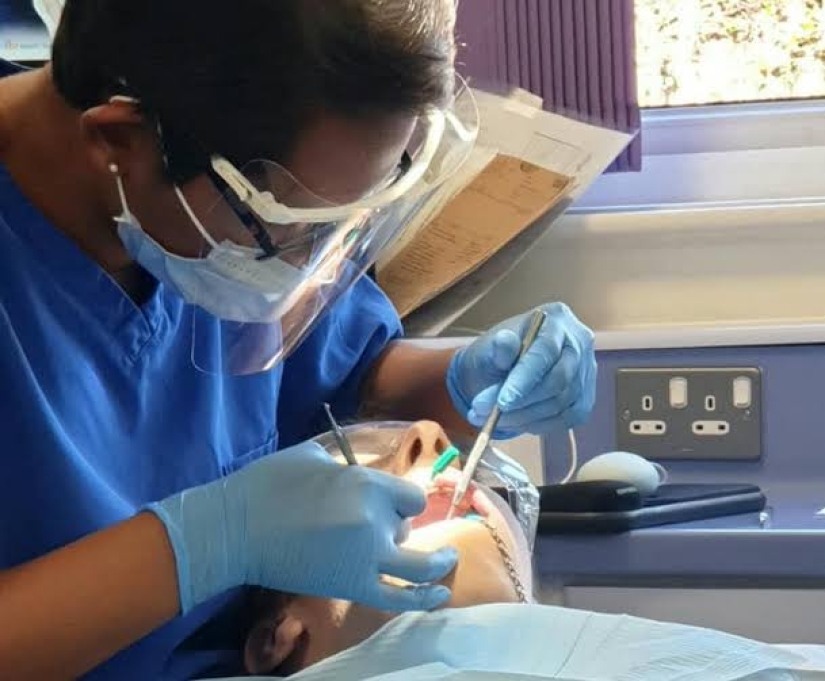 The power engineer who destroyed teeth and life: the 21-year-old guy lost his smile and dreams, regularly drinking an invigorating drink