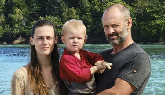 The Robinson family: Ed Stafford took his wife and two-year-old son with him to a desert island The Robinson family: Ed Stafford took his wife and two-year-old son with him to a desert island
