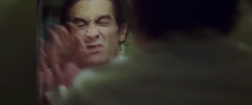 The show must go on: injuries of actors on the set included in the films The show must go on: injuries of actors on the set included in the films