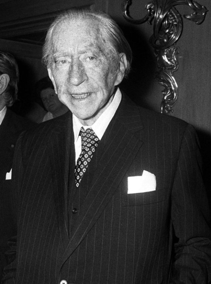 The stingiest billionaire: Paul Getty complained about bills from doctors when his son was dying of cancer The stingiest billionaire: Paul Getty complained about bills from doctors when his son was dying of cancer