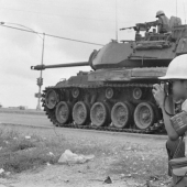 The story of Vietnam's youngest photojournalist — 12-year-old Lo Man Hung