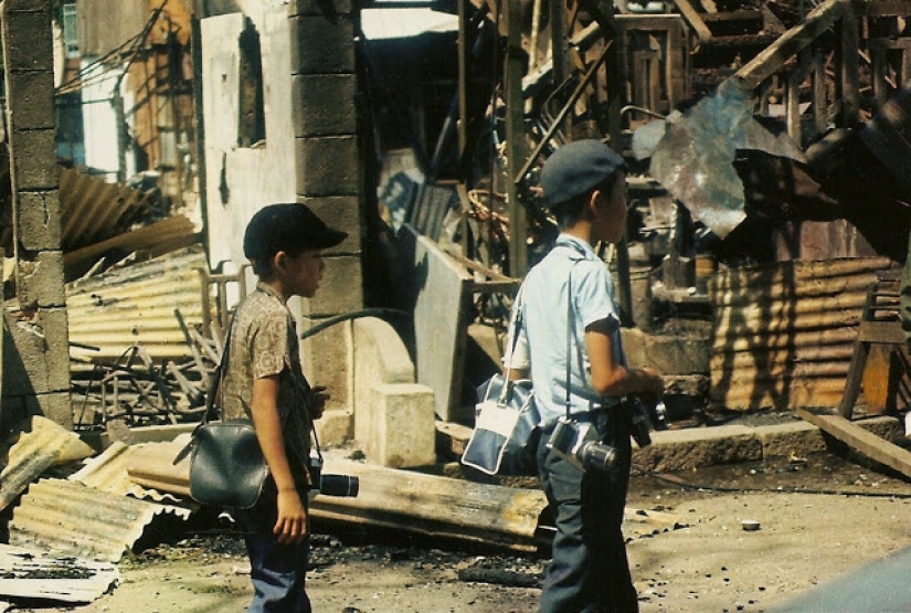 The story of Vietnam's youngest photojournalist — 12-year-old Lo Man Hung