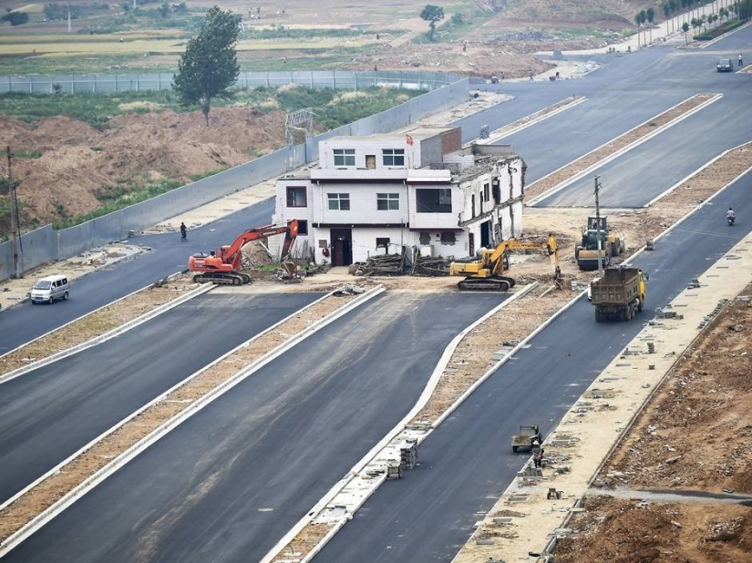 The struggle of the Chinese with the authorities