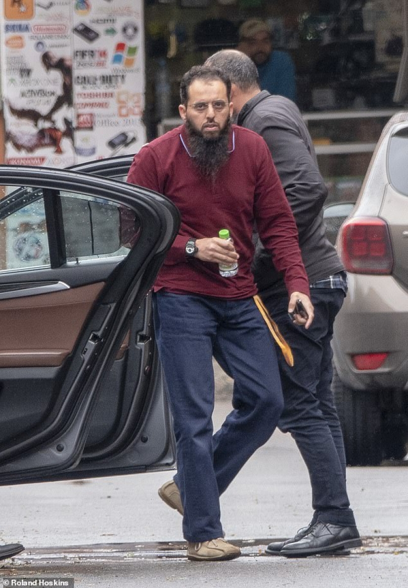 The terrorist involved in the tragedy of 9/11 returned home, he was greeted as a hero