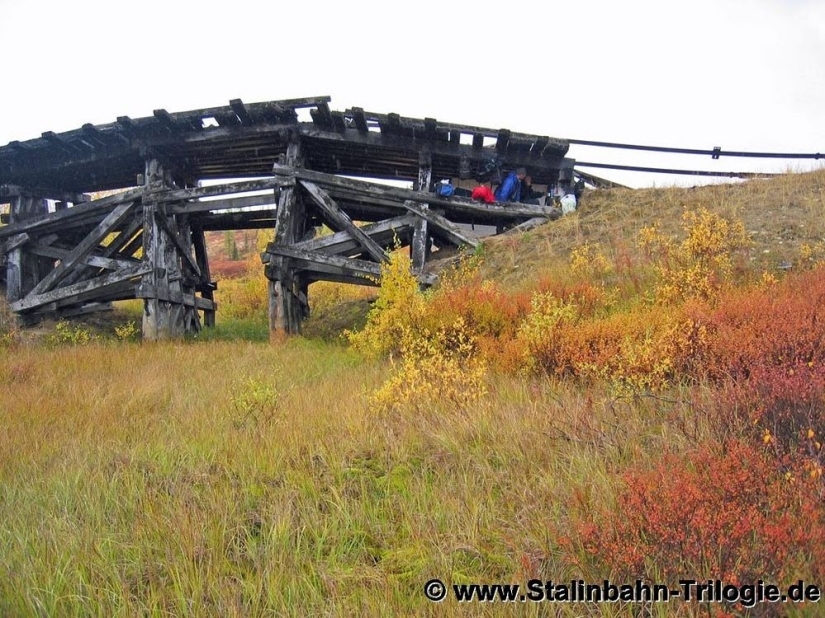 The trailer will not move, there are no platforms left: Stalin's road of death in the Arctic