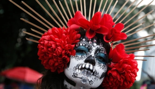 The Walking Dead: a traditional parade in honor of the Day of the Dead was held in Mexico The Walking Dead: a traditional parade in honor of the Day of the Dead was held in Mexico