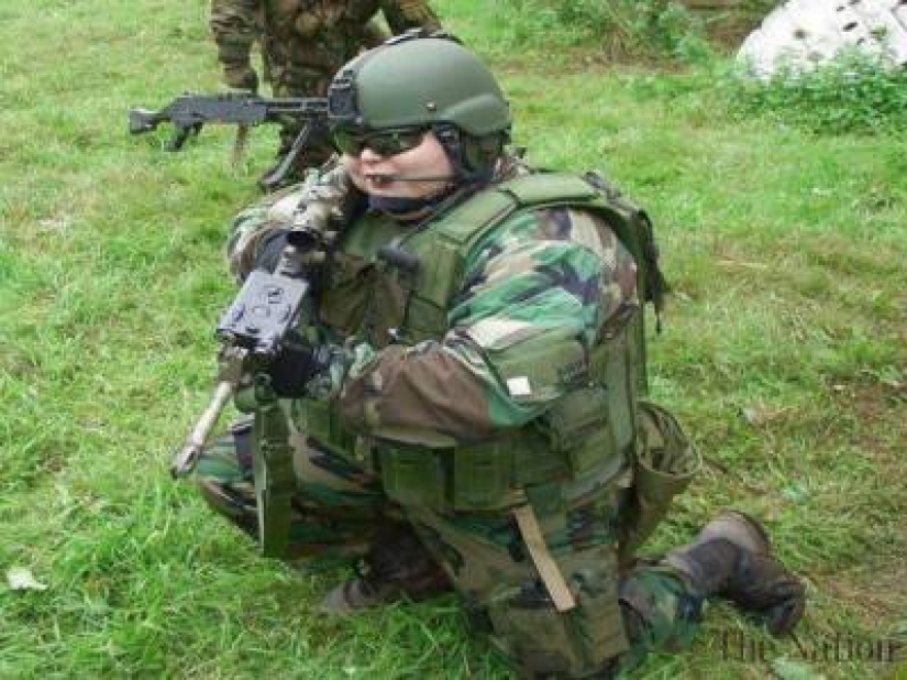 "The wider our muzzles, the tighter our ranks": British military are obese