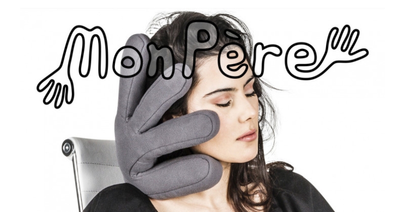 There are no many hands: a Canadian doctor has come up with a pillow for healthy sleep on the plane