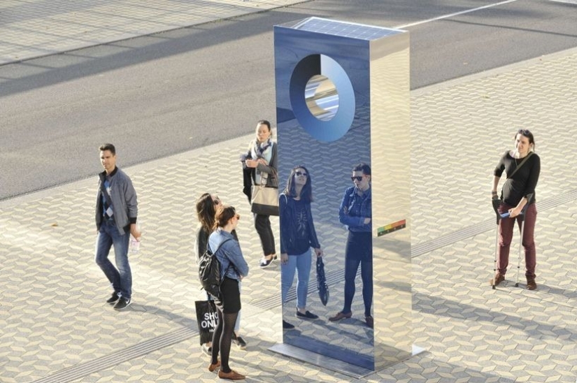 There is a device on the streets of Ljubljana that measures how blue the sky is