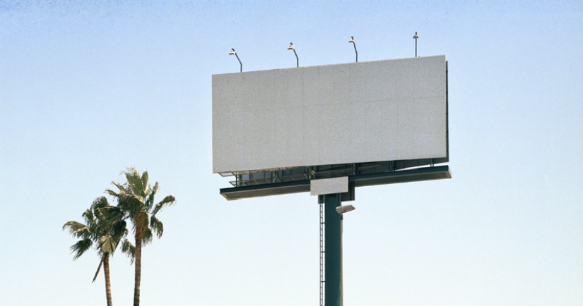 "There is no adblock on you!": the artist imagined what life would look like without advertising