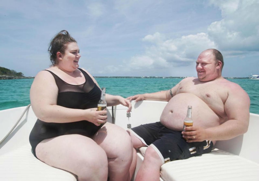 Thin people are not allowed to enter: a hotel for overweight people, where no one laughs at being overweight