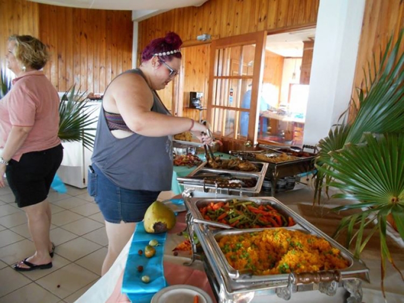 Thin people are not allowed to enter: a hotel for overweight people, where no one laughs at being overweight