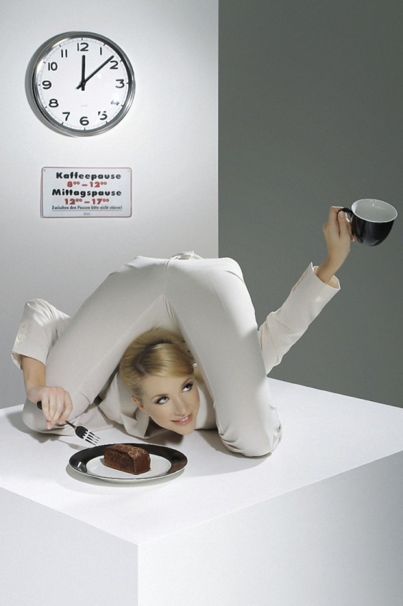 This beauty can do things to her body... This beauty can do things to her body...