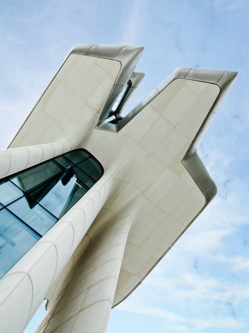 "This is a different level of enjoyment of life": the world's only residential building designed by Zaha Hadid near Moscow "This is a different level of enjoyment of life": the world's only residential building designed by Zaha Hadid near Moscow