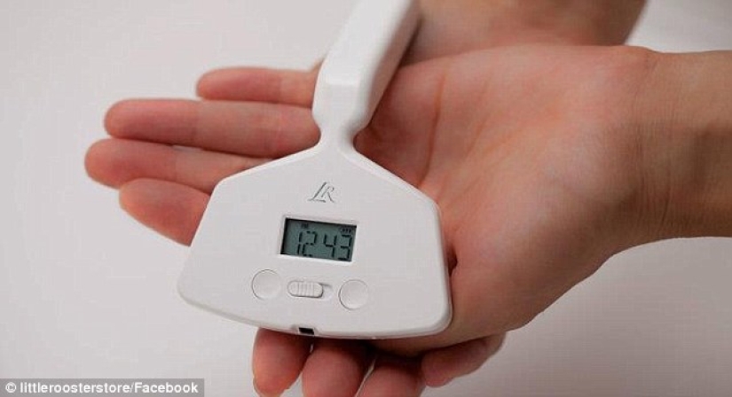 This vibrator alarm clock will make sure that a woman starts the day with an orgasm