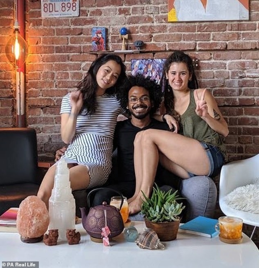 Three in one: the wife persuaded her husband to take a mistress into the family Three in one: the wife persuaded her husband to take a mistress into the family