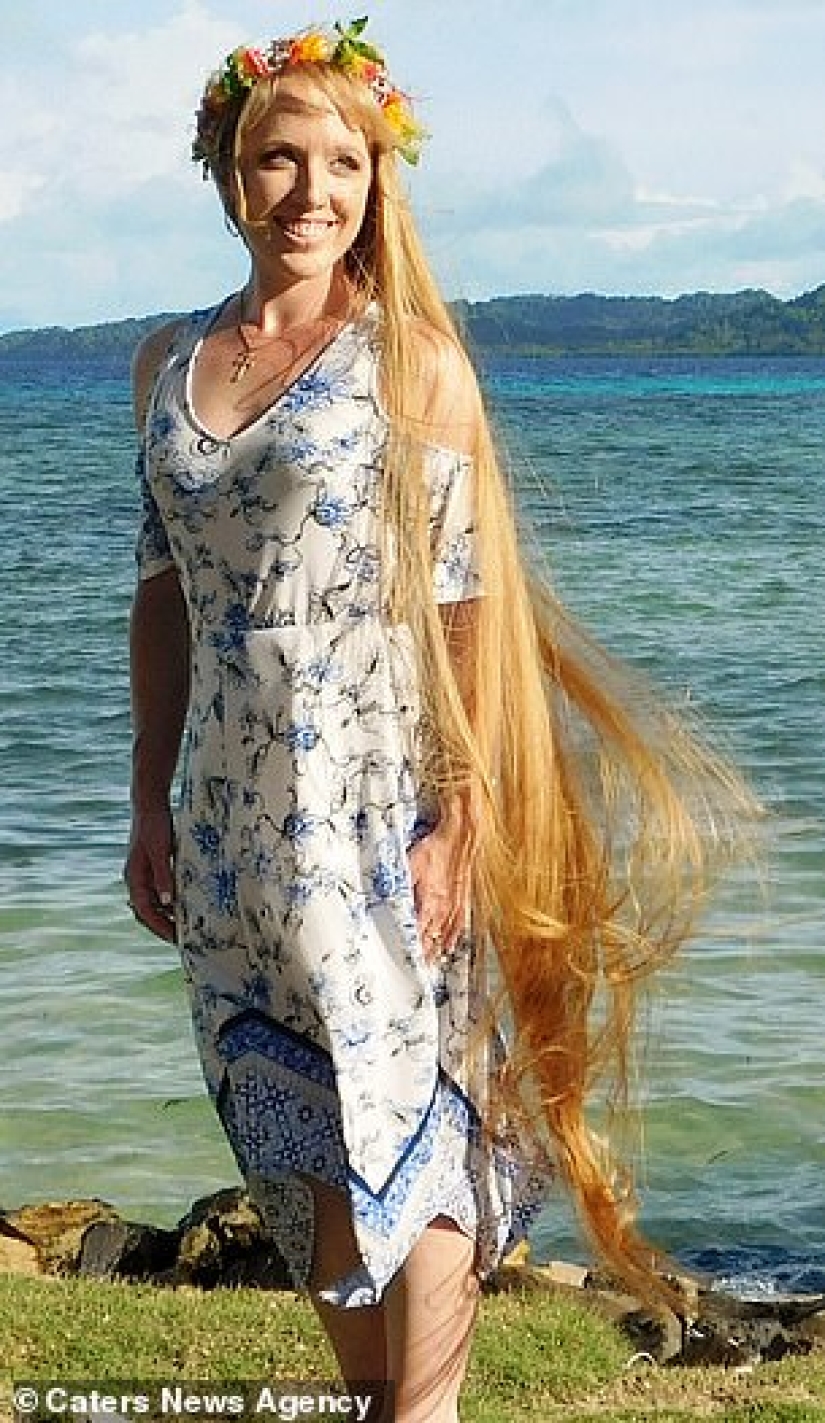 Three nuts for Rapunzel: long and luxurious hair thanks to peanut butter