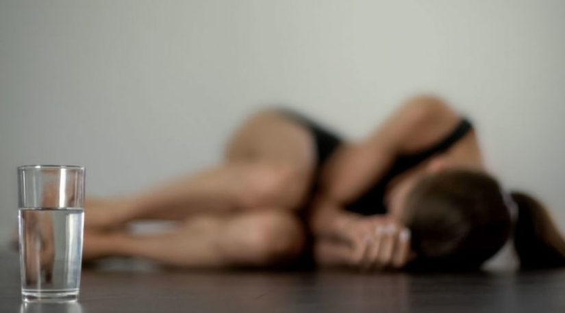 Through thorns to the stars: what girls go to for the sake of winning a beauty contest Through thorns to the stars: what girls go to for the sake of winning a beauty contest