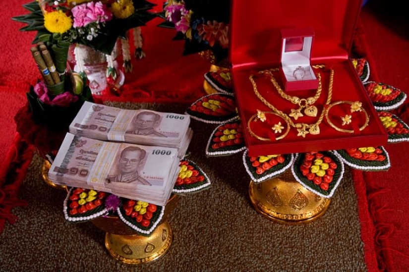 To "expensive-rich": Thai event agency rents a dowry for a wedding To "expensive-rich": Thai event agency rents a dowry for a wedding