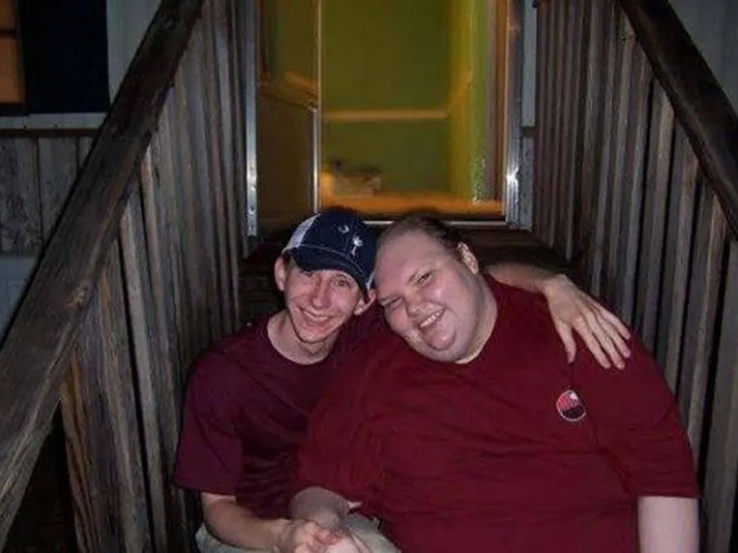 Todos se rieron de él cuando se casó con ella, 6 años después muestra su transformación Todos se rieron de él cuando se casó con ella, 6 años después muestra su transformación