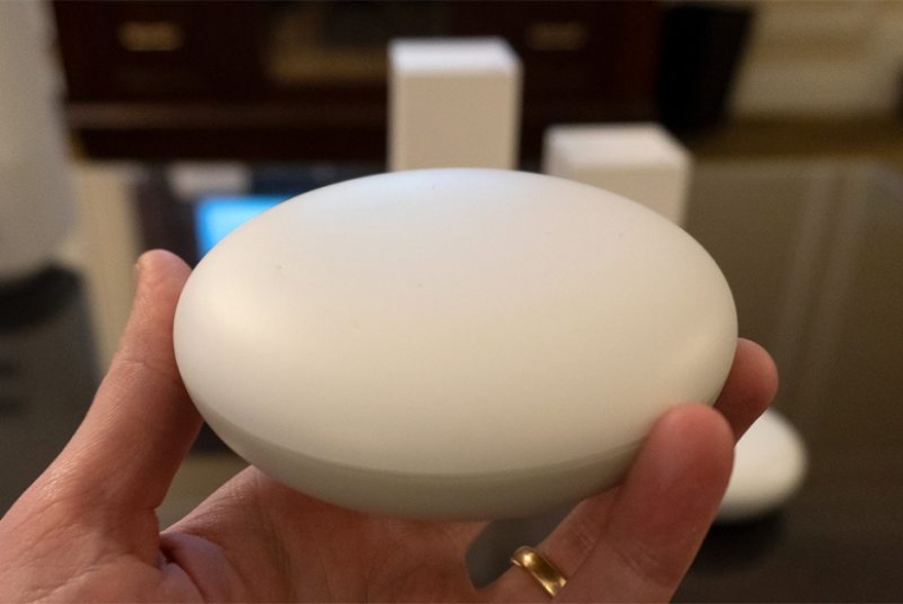 Toilet paper feeding robot, Icartoshka and other achievements of CES 2020 technology