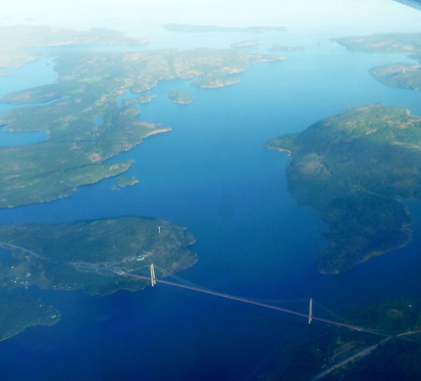 Top 10 longest suspension bridges in the world