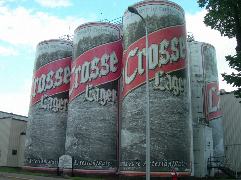 Top 20 Roadside Attractions in America Top 20 Roadside Attractions in America