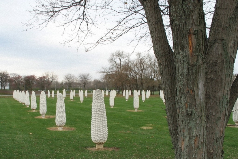 Top 20 Roadside Attractions in America Top 20 Roadside Attractions in America